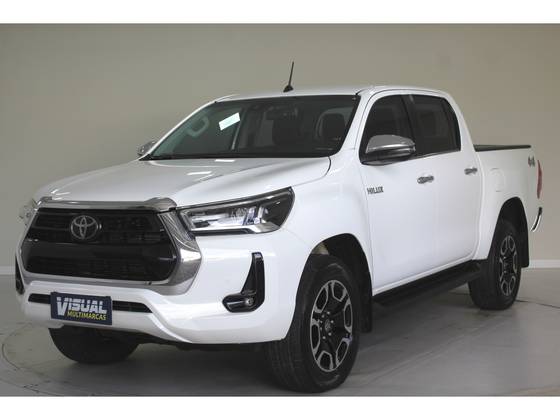 TOYOTA HILUX 2.8 D-4D TURBO DIESEL CD SRX 4X4 AUTOMÁTICO